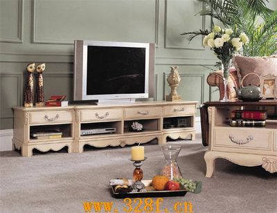 新古典主義客廳家具 簡約與華貴的完美融合